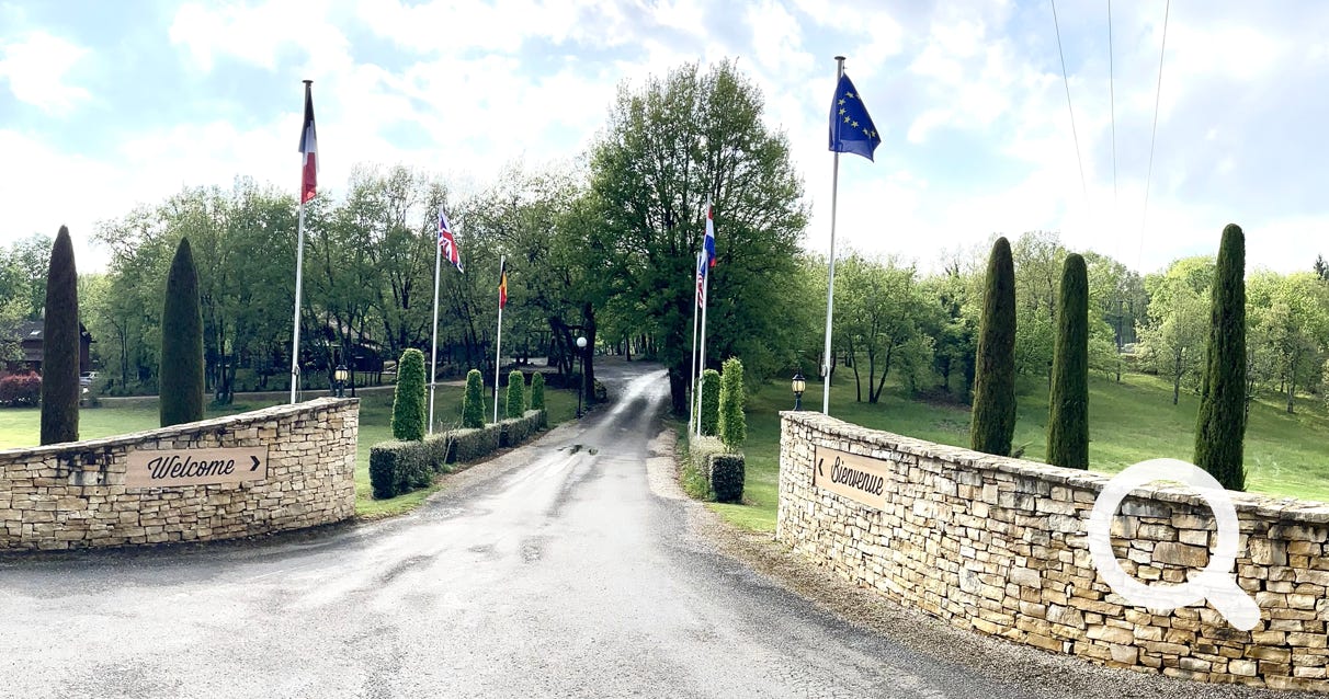 Orchidée 14, Charmante maison en bois  au coeur du Golf de Souillac - Lachapelle Auzac, proche Sarlat est des plus grands sites touristiques de la Dordogne et du Lot